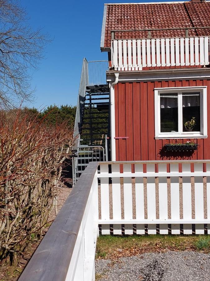 Flora Dekor Gaestgard, Lenagarden Guest House Alingsas Exterior photo